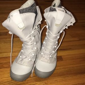 Teva Snow Boots
